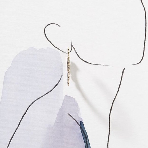 🍃Desideria Pink Scalloped Hoops!🌸 - Picture 6 of 6